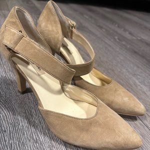Paul Green Brown Suede Pumps